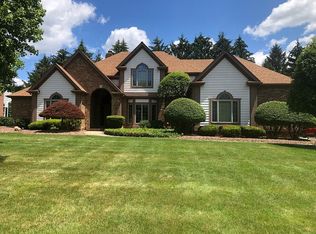 8686 Raintree Run, Poland, OH 44514