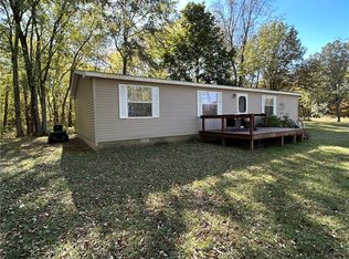 14218 N 2275th St, Oblong, IL 62449