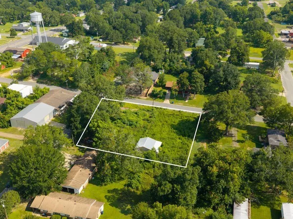 E 2nd St, Junction City, AR 71749