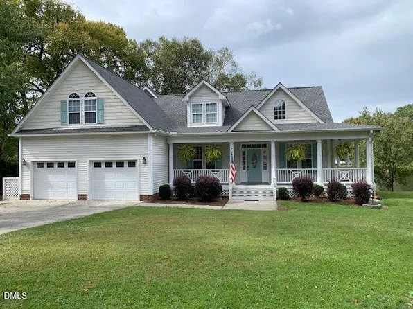 330 Mamie Ferguson Dr, Lillington, NC 27546