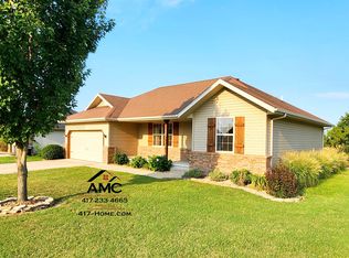 305 Union Hill St, Clever, MO 65631