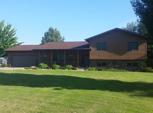 1807 W McMillan St, Marshfield, WI 54449