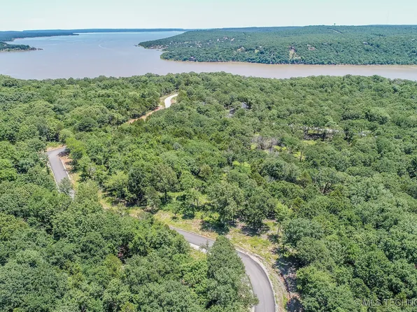 136 Patriot Point, Eufaula, OK 74432