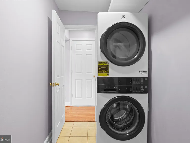 3818 Marquis Pl — Photo 18