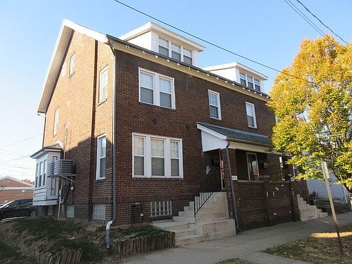 2nd image of 1475 Worthington St #17539668