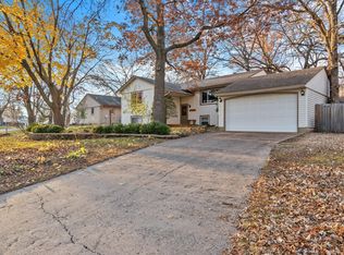 13340 Linwood Forest Cir, Champlin, MN 55316