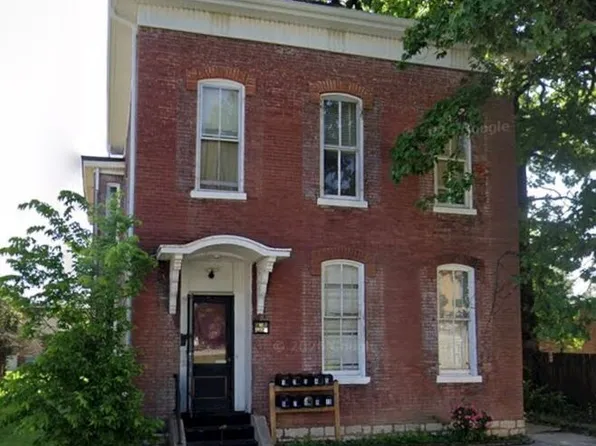 212 N Jackson St APT 2, Belleville, IL 62220
