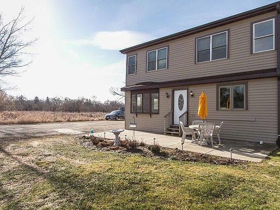 2nd image of 2844 Lakeshore Dr