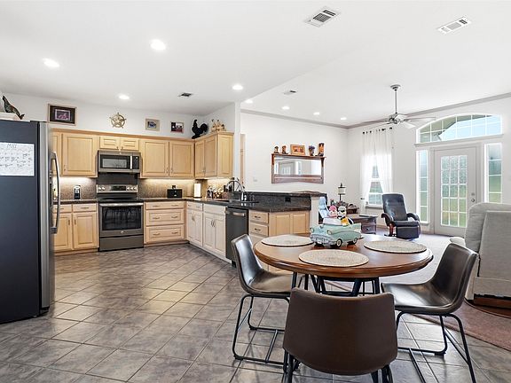 4th image of 207 Bonita Dr