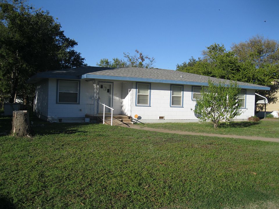 1st image of 1202 W Hullum St