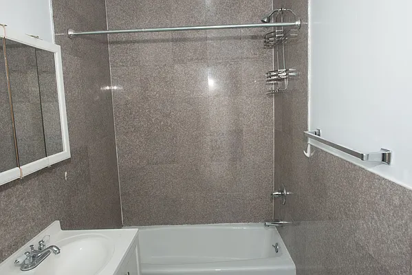 Rented by Real Estate Elements Inc | media 14