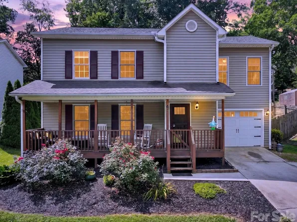 47 Royal Oaks Rd, Arden, NC 28704