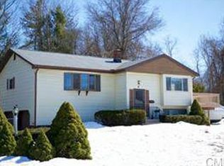 17 Mark Dr, Norwalk, CT 06851