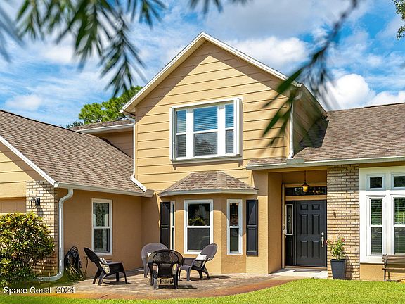 3rd image of 2840 Notre Dame Dr