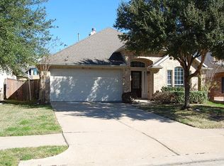 20714 Sapphire Lake Rd, Richmond, TX 77407