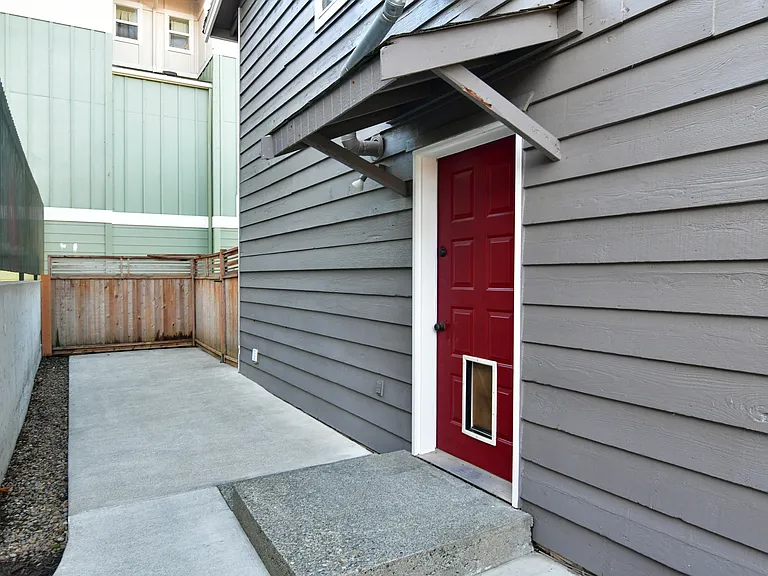 1702 S G St — Photo 19