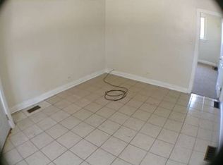2209 Vermont St APT 1F, Blue Island, IL 60406