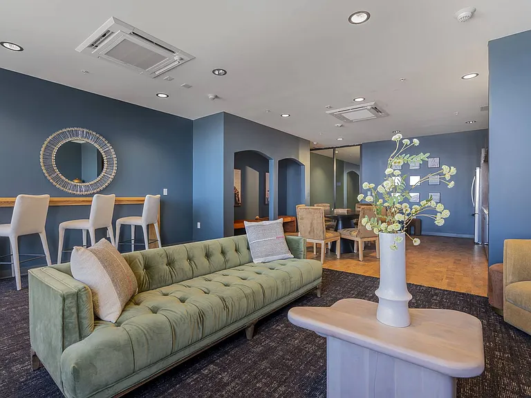 Resident Lounge