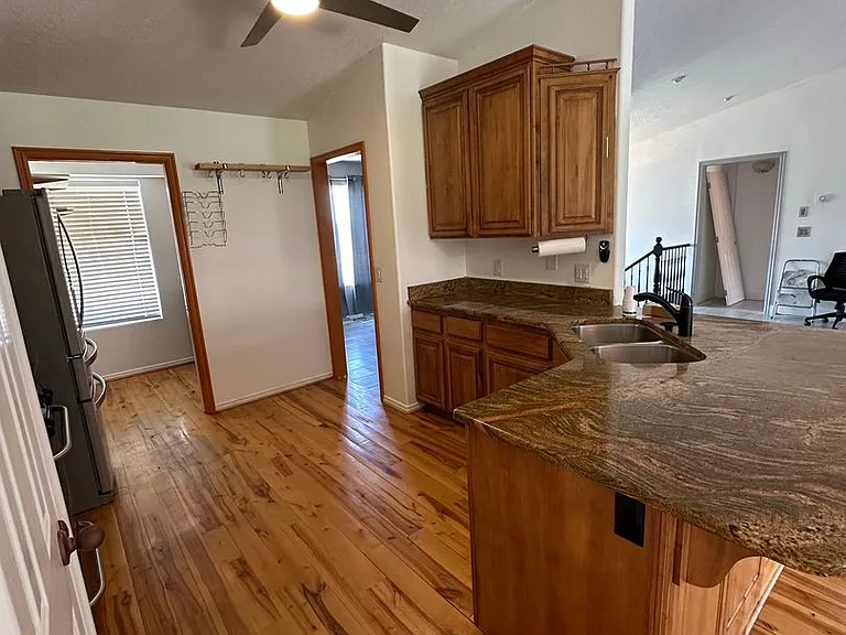 162 N 2475 W — Photo 16
