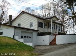 18265 Johnson Rd, Triangle, VA 22172