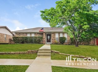 1130 Wood Heights Dr, Lewisville, TX 75067