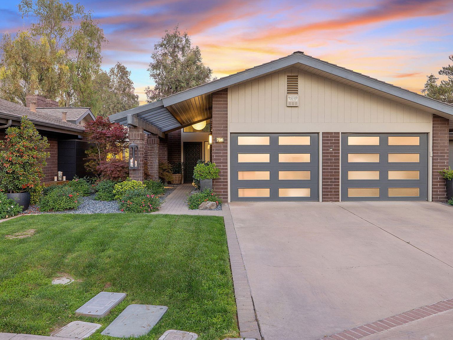 716 N Silvervale Drive