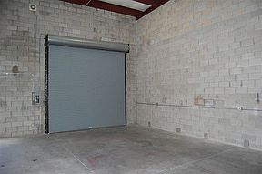 4th image of 1553 SE South Niemeyer Cir #11