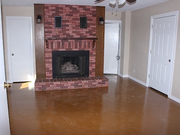 5th image of 27 NW 29th St