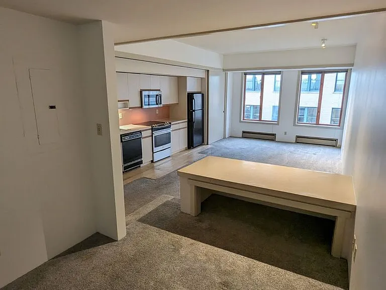 98 Union St #610 — Photo 14