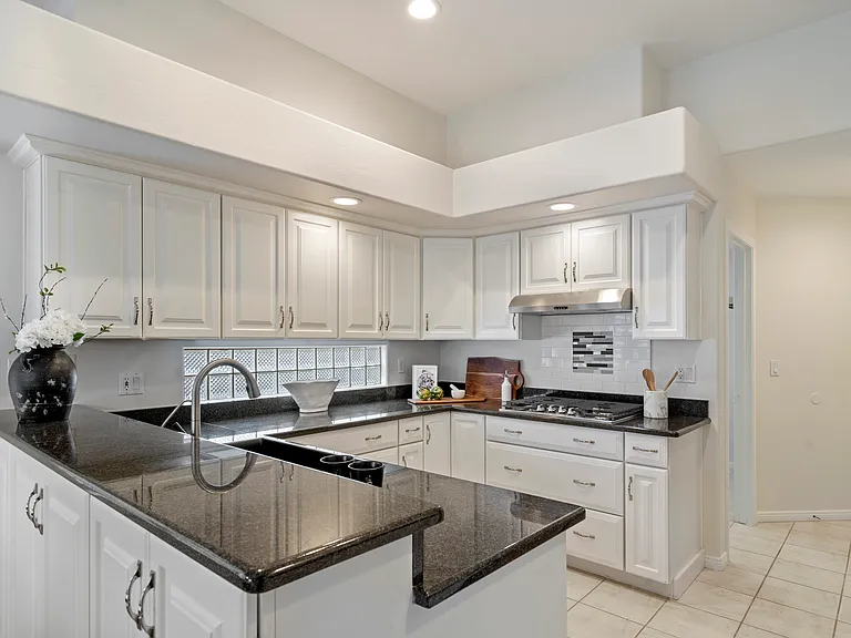 9148 N 115th Way — Photo 8