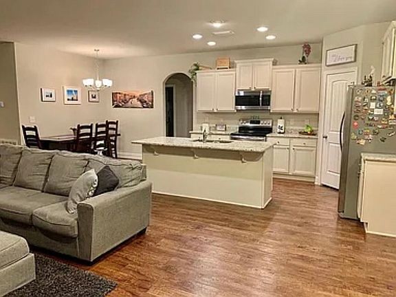 5th image of 2598 Caldwell Cir