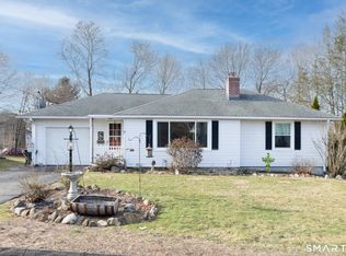 7 Brookdale Rd, Meriden, CT 06450