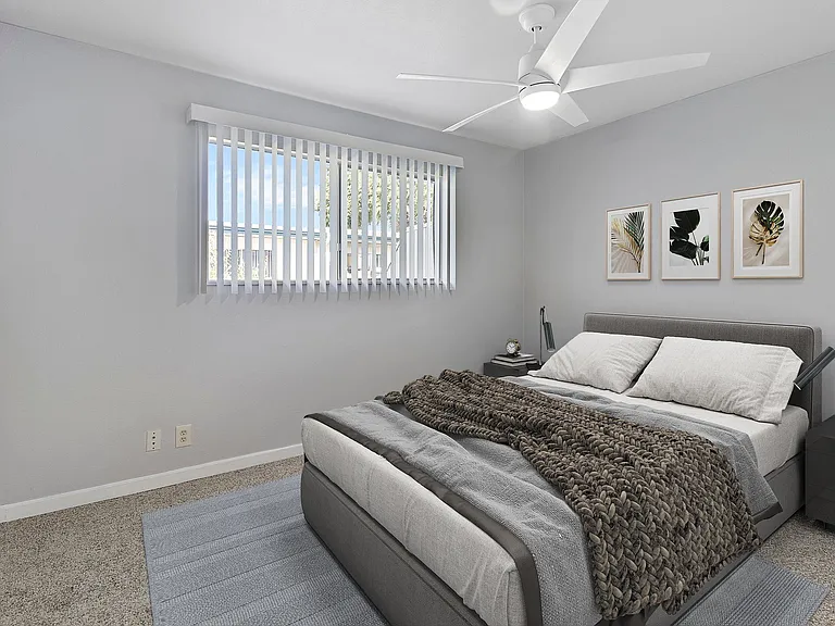 Whispering Oaks Apartments — Photo 9