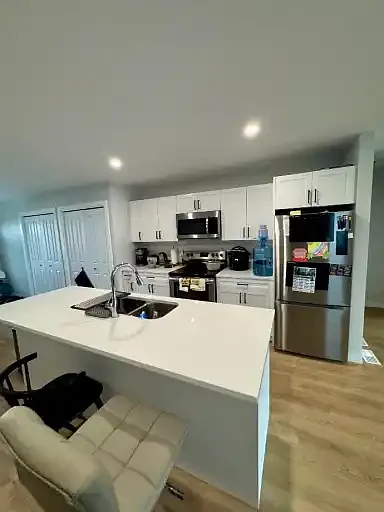 3 bed, 2.5 bath, $1,800 — Photo 3