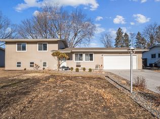 2718 Ohenry Rd, Brooklyn Center, MN 55430