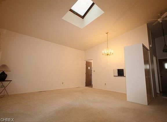 4th image of 361 Wyleswood Dr