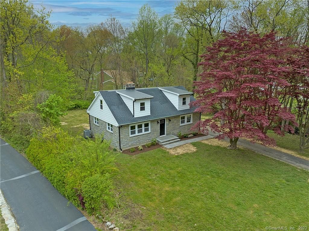 2 North St, Trumbull, CT 06611 Zillow