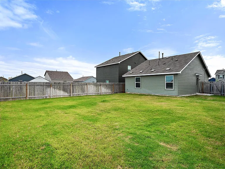 17813 Willacy Cv — Photo 39