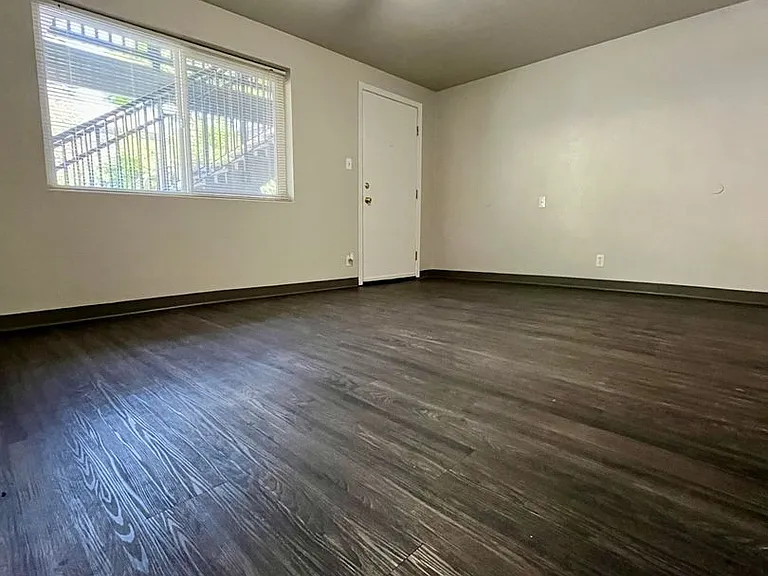 765 E 18th Ave #5 — Photo 5