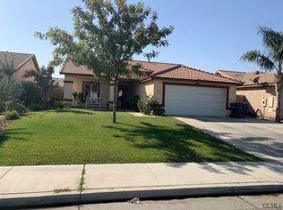 707 Bora Bora Ln, Bakersfield, CA
