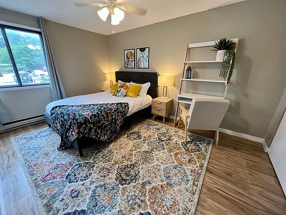 2nd image of 812 Benton Dr APT 21