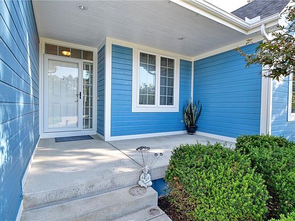 2nd image of 10506 W 49th Pl