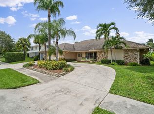 137 Davit Dr, North Palm Beach, FL 33408