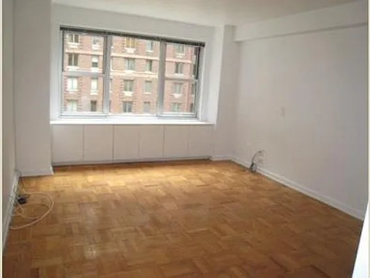 Rented by Kian Realty | media 60