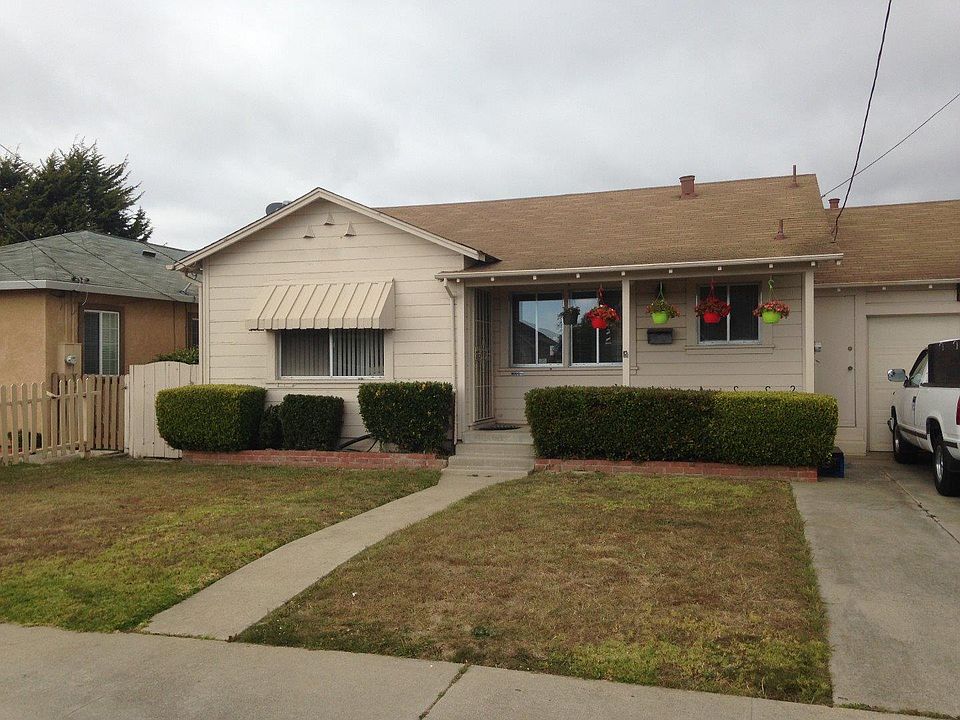1st image of 104 Santa Clara St