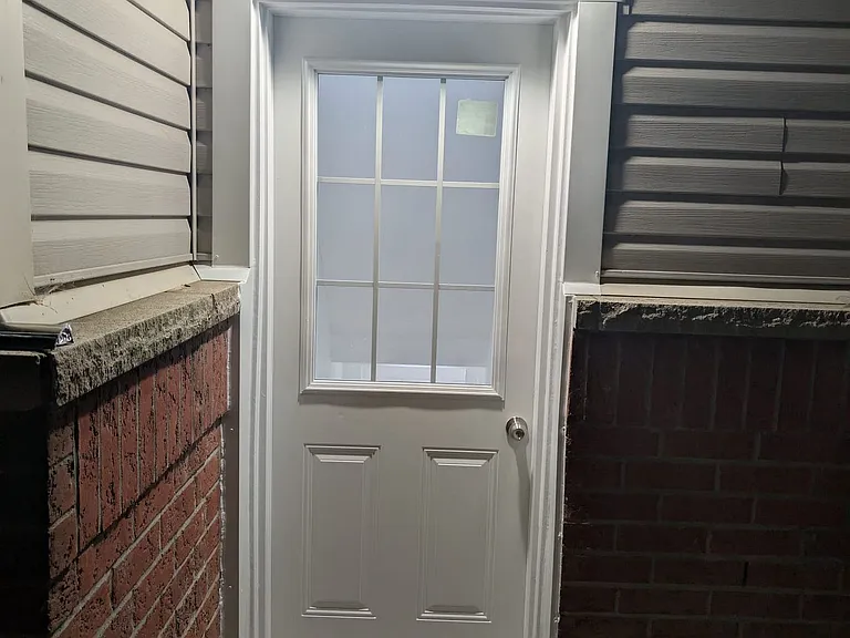 76 Samandria Ave — Photo 10