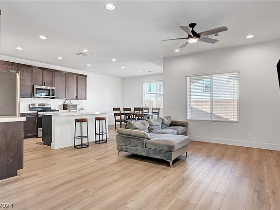 5th image of 9184 S Conquistador St