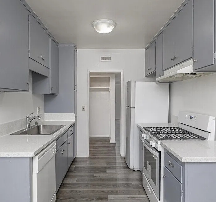 Casa Corona Apartments — Photo 3