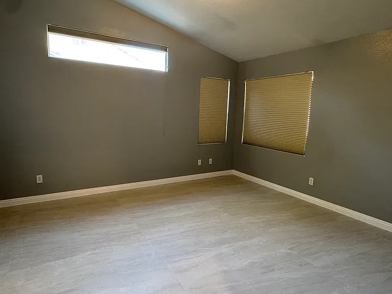 10026 Yellow Canary Ave — Photo 13