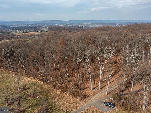 2nd image of 16519 Mountain Crest Ln